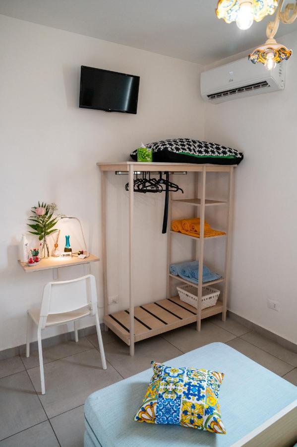 La Zagara Apartman Aci Castello Kültér fotó