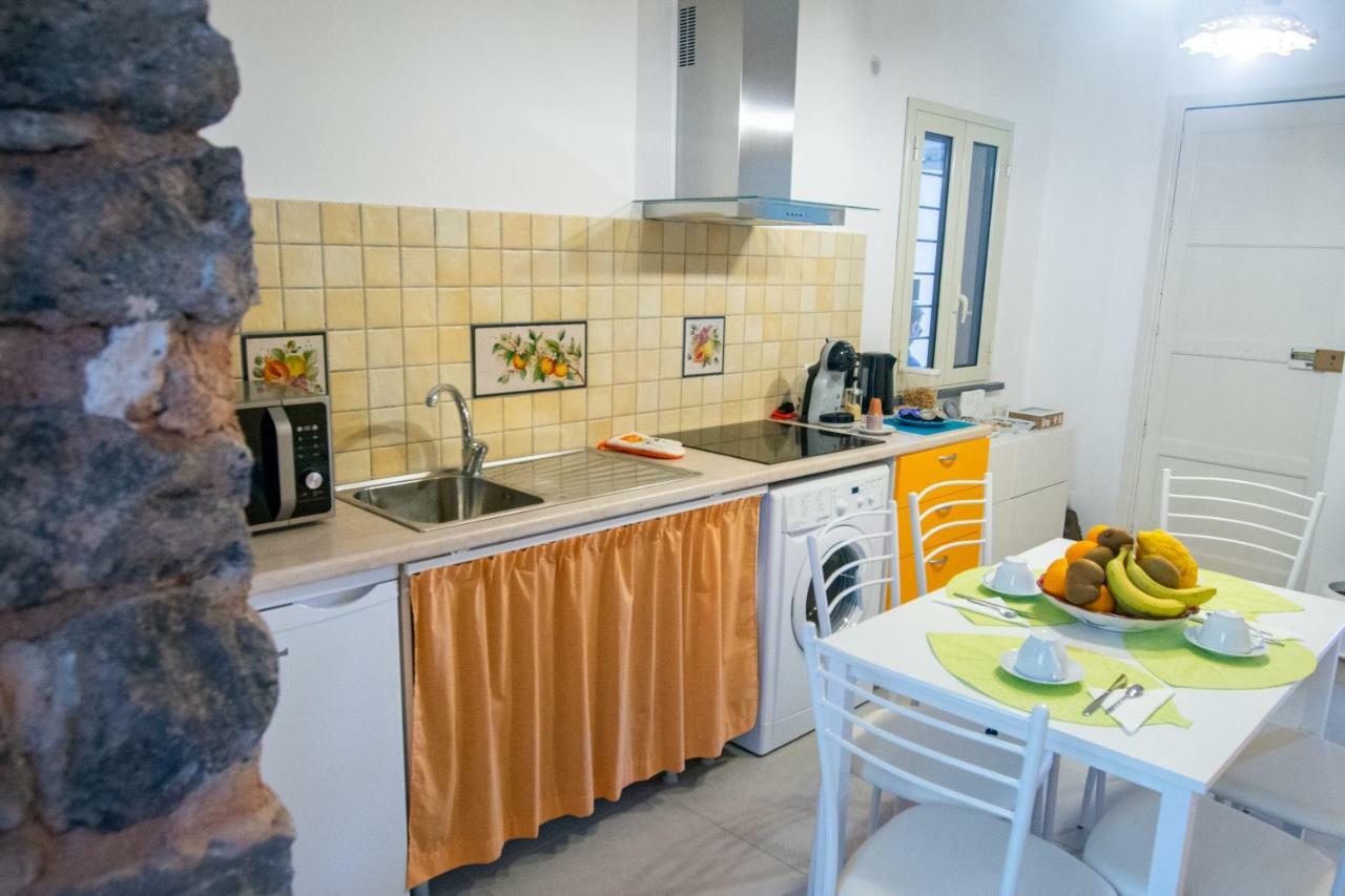 La Zagara Apartman Aci Castello Kültér fotó